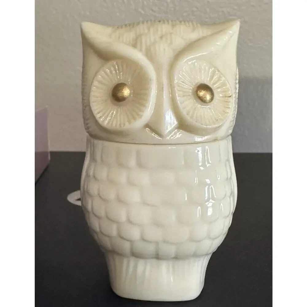 Vintage Old Avon Precious Owl Moonwind Cream Sachet- 1.5 oz Collectible